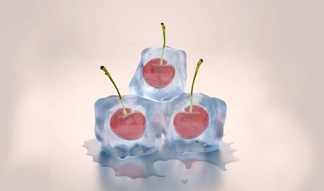 Fruchtiger Eiswürfel